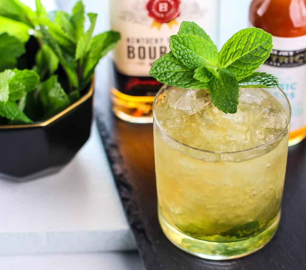 How to make an Best Easy Classic Mint Julep Cocktail Recipe perfect for the Kentucky Derby or any spring/summer day. 