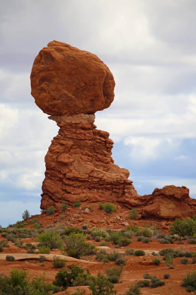 Seven Epic hikes in Arches National Park Utah! Hikes include Delicate Arch, the Devils Garden, the Fiery Furnace, The Windows, Sand Dune Arch, Balanced Rock and Wall Street. 