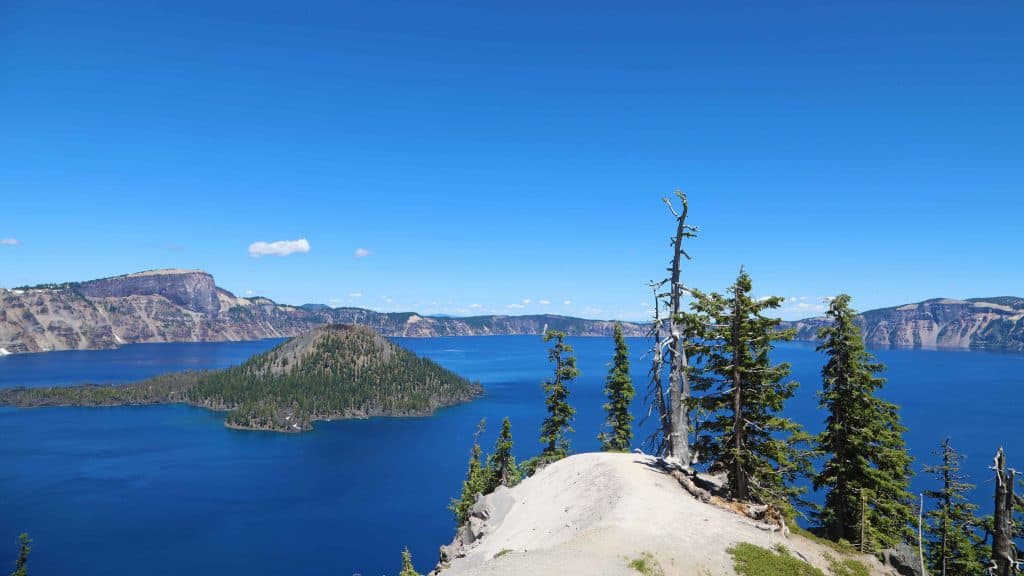 Crater Lake National Park in Oregon