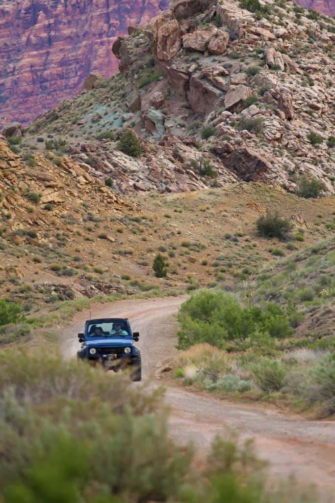 Things to do in Arches National Park Utah including photography, hikes, camping, adventure and 4X4 tours and exploring nearby parks and Moab Utah! 