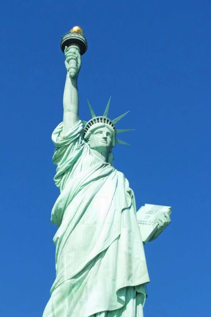 Statue of Liberty fun facts is great for adults, students, and even kids! This American icon was given to the United States of America by the people of France, then placed in New York, USA on Liberty Island.