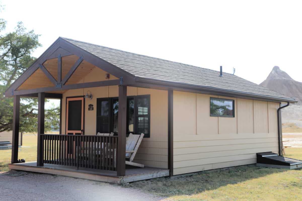 Cabins have breathtaking views of the Badlands in Cadar Pass Lodge