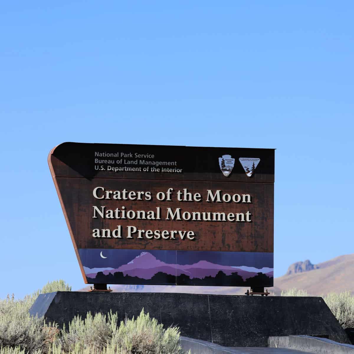Entrance sign for Craters of the Moon National Monument