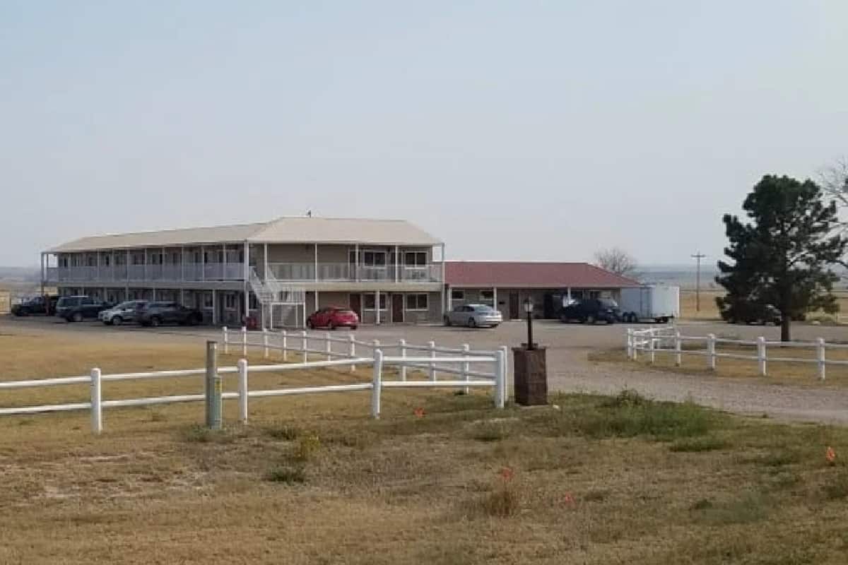 Badlands Inn located one mile from Badlands National Park South Dakota