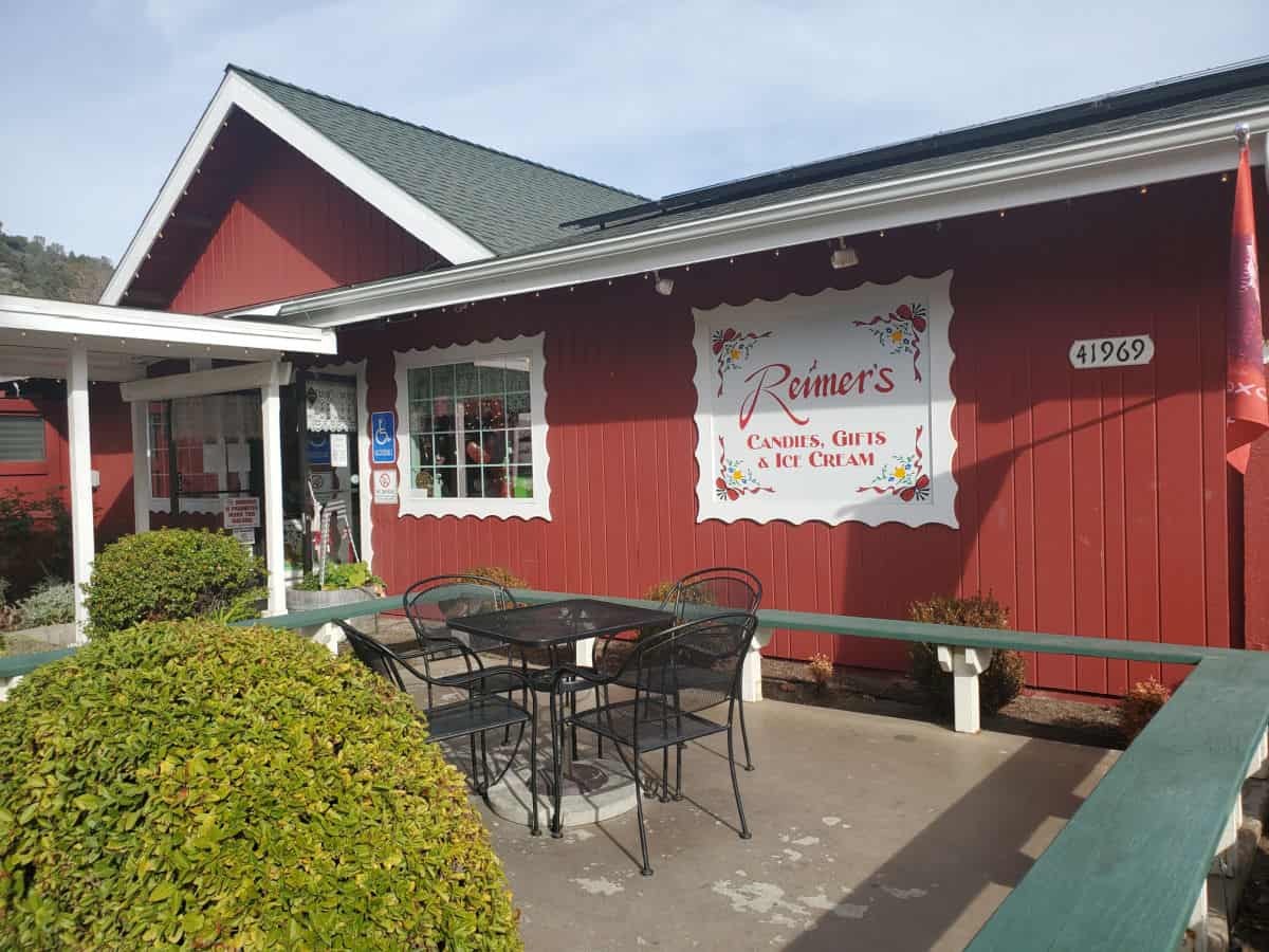 Reimers Ice Cream and Candies Oakhurst California