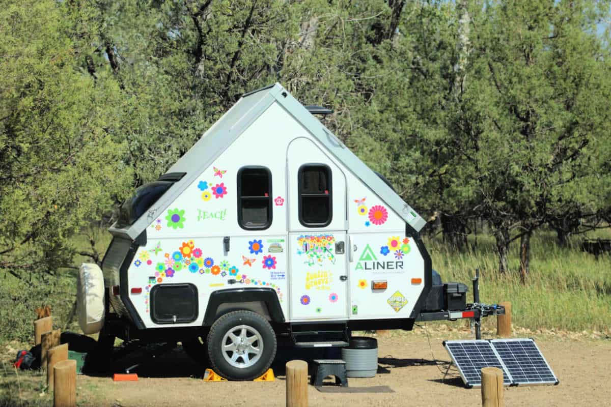 Camper with full sun exposure in the Cottonwood Campground at Theodore Roosevelt National Park