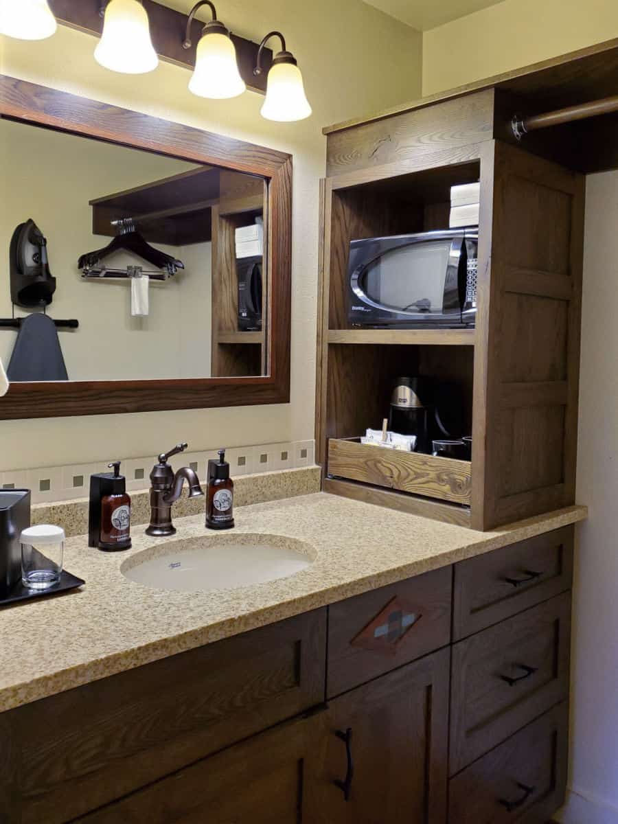 Several amenities are located in the full bathroom of the Zion Cabin