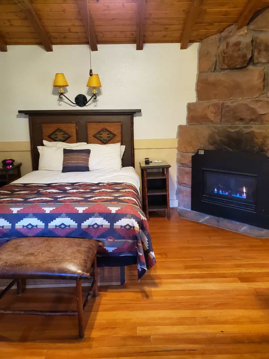 1 Queen Bed and Fireplace in Zion National Park Cabin