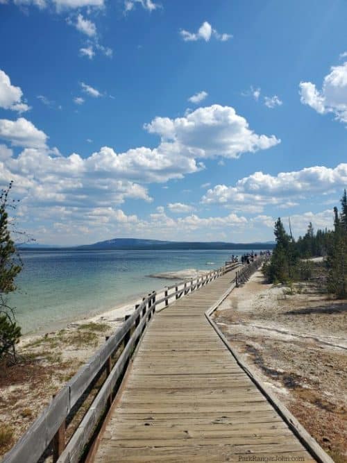 West Thumb Geyser Basin - Yellowstone National Park {Video} | Park ...