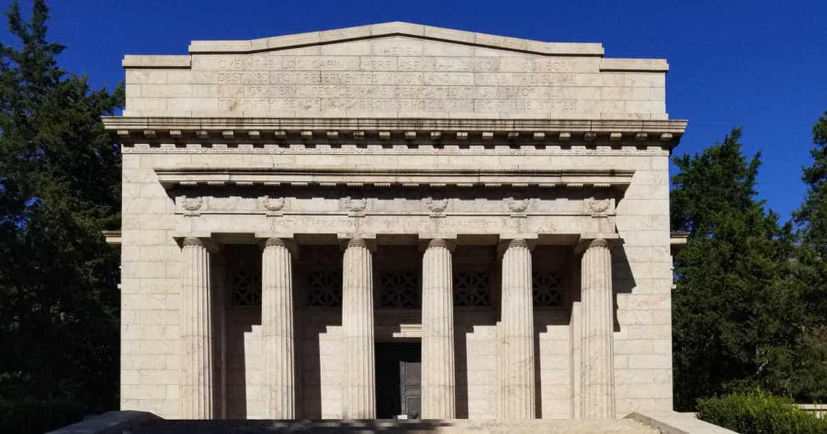 The 1st Lincoln Memorial