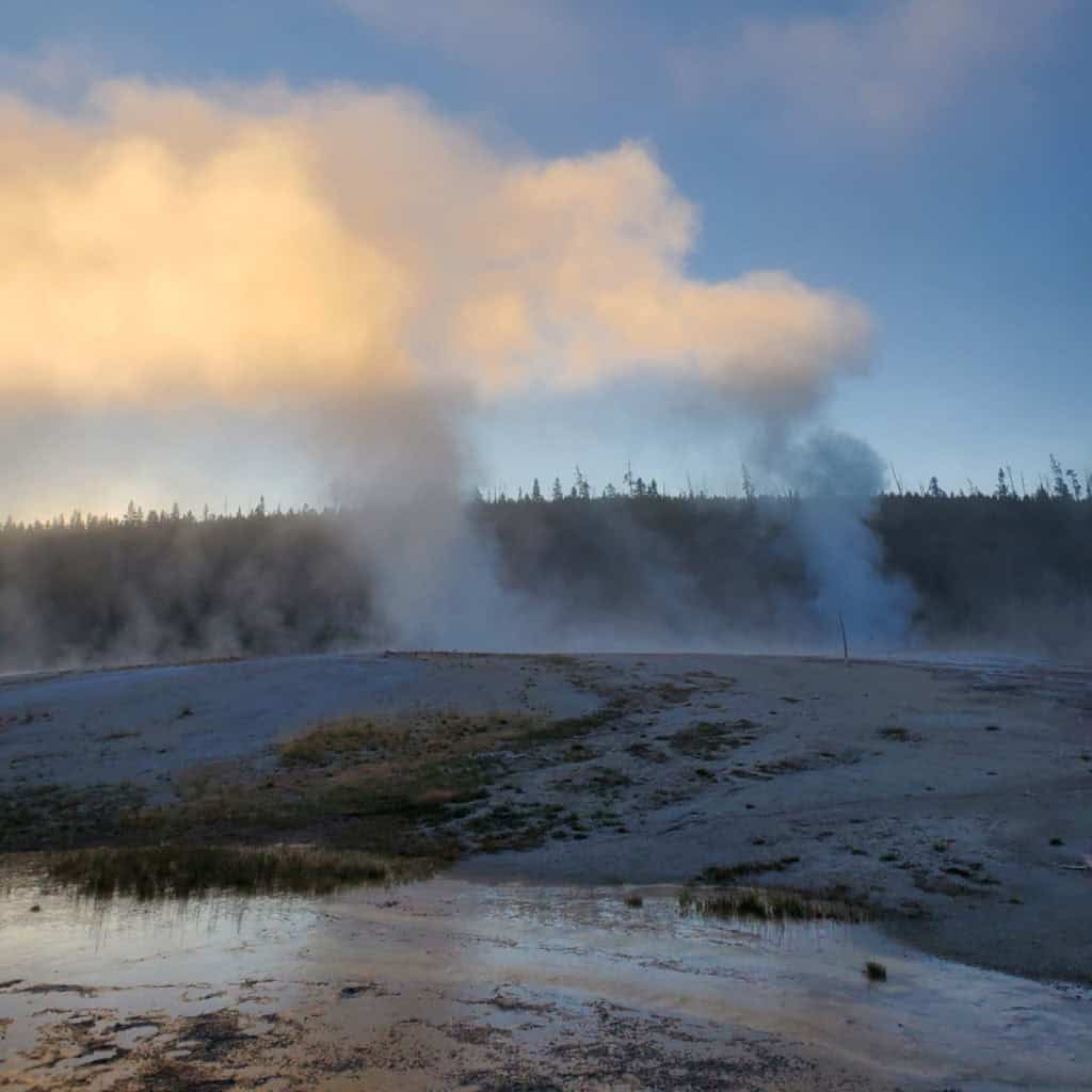 Yellowstone NP Old Faithful
