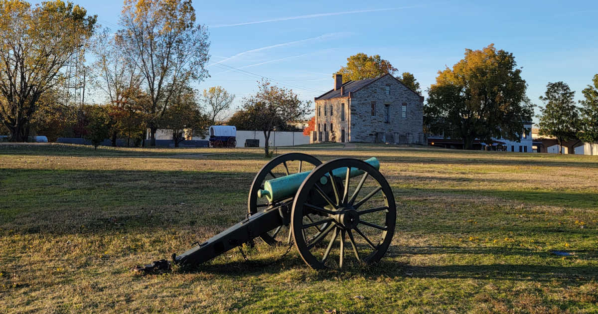 Cannon on the grounds of Fort Smith NHS