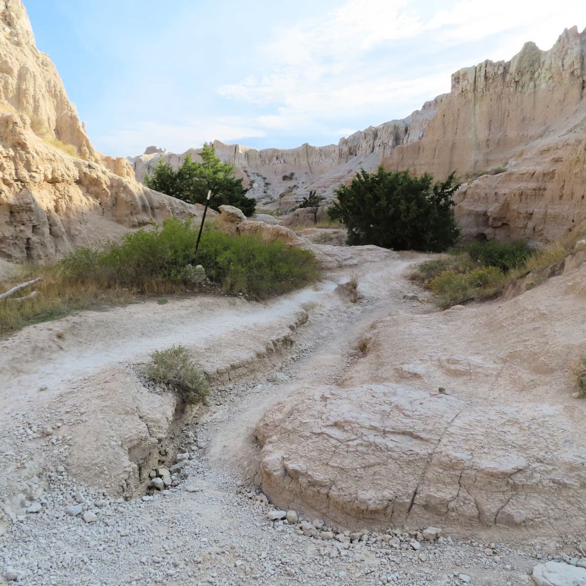 Incredible scenery along the Notch Trail in Badlands National PArk