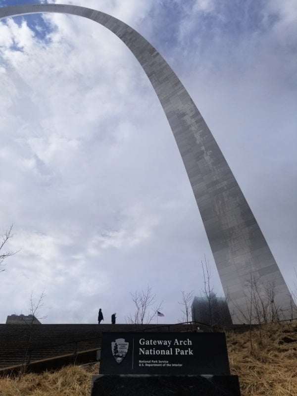 Gateway Arch National Park around sunset : r/NationalPark