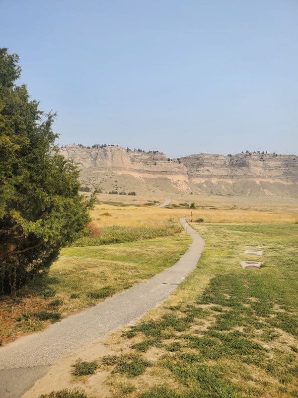 Hiking trail through the prairie to Scotts Bluff National Monument, Nebraska