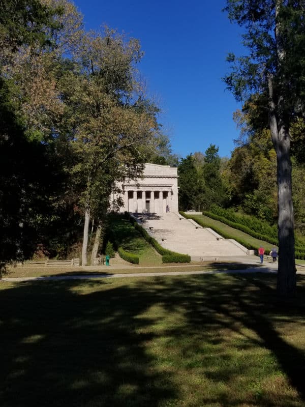 Lincoln birthplace memorial surrounded by trees