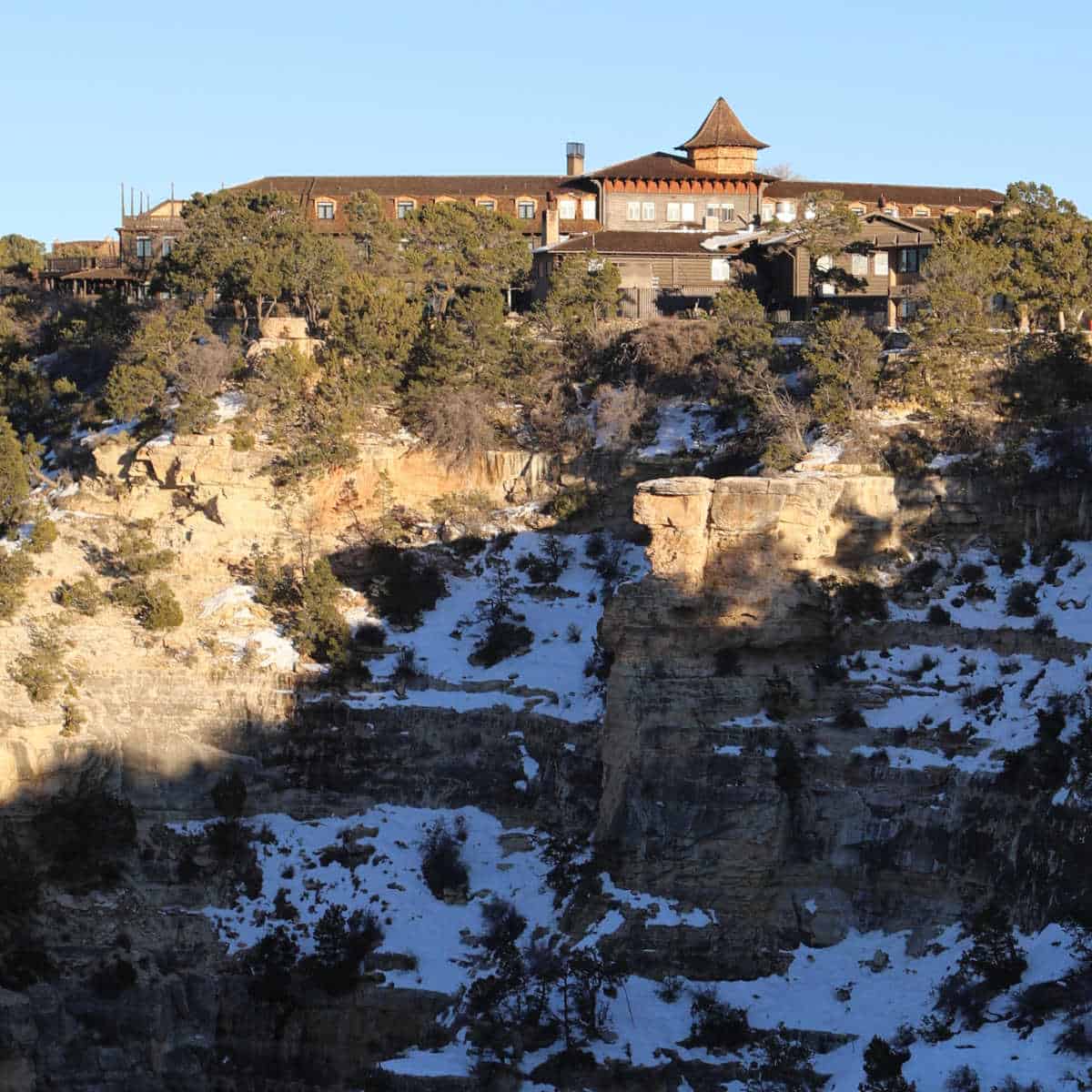 El Tovar Hotel perched on the South Rim of the Grand Canyon