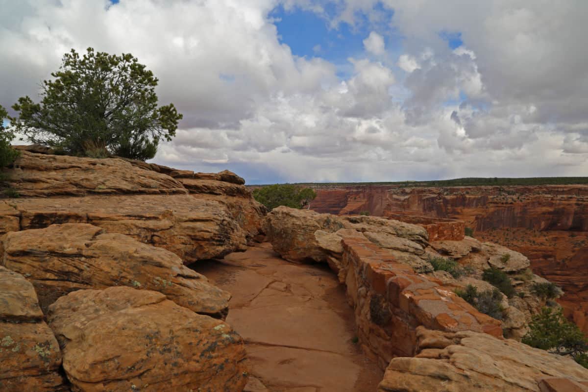 Rock trail to an overlook in Canyon de Chelly National Monument