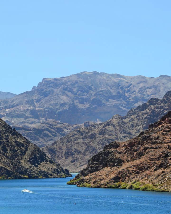 Boats taking off at the Willow Beach Area of Lake Mead National Recreation Area in Nevada National Parks