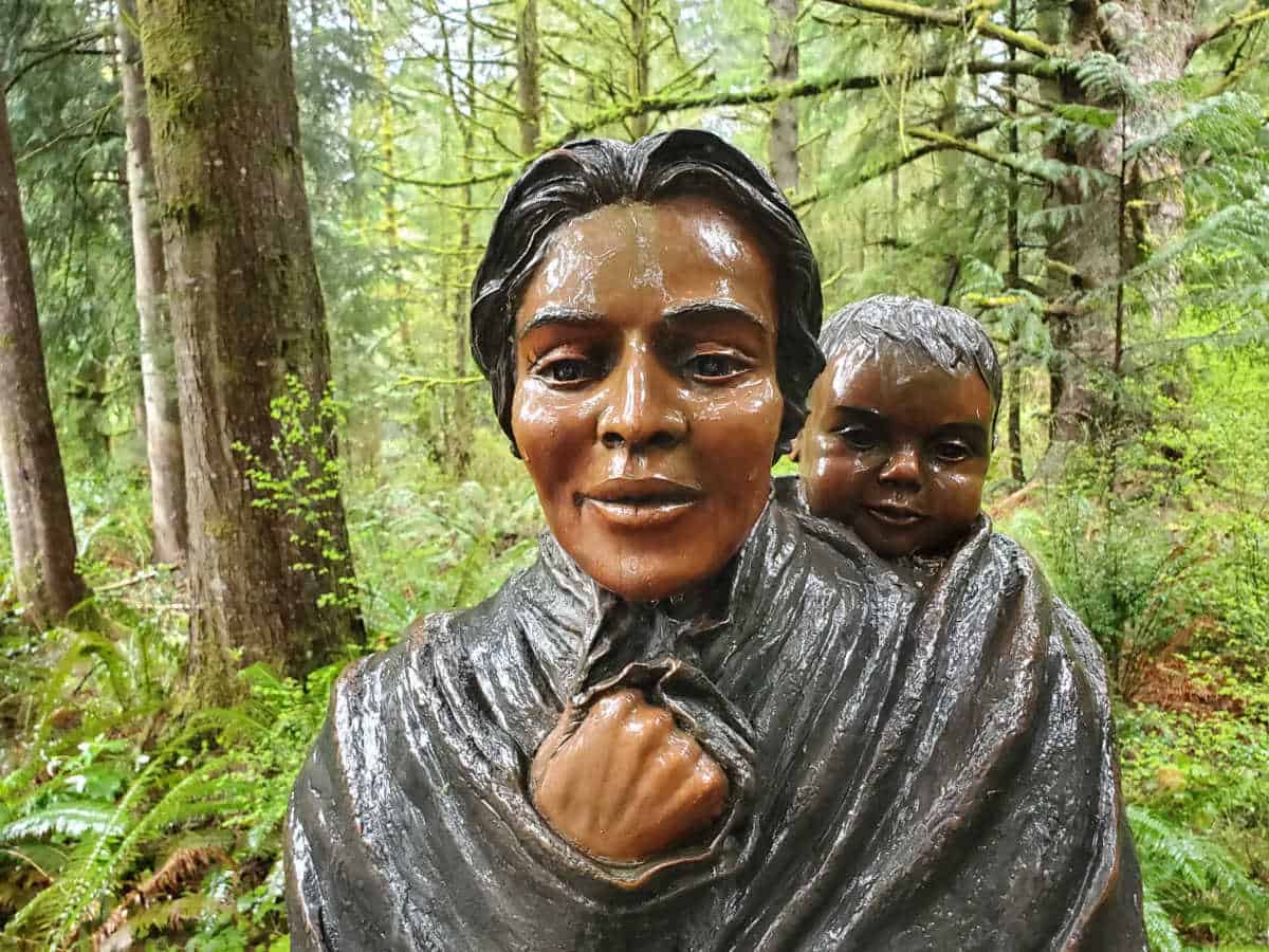 Sacajawea statue with baby