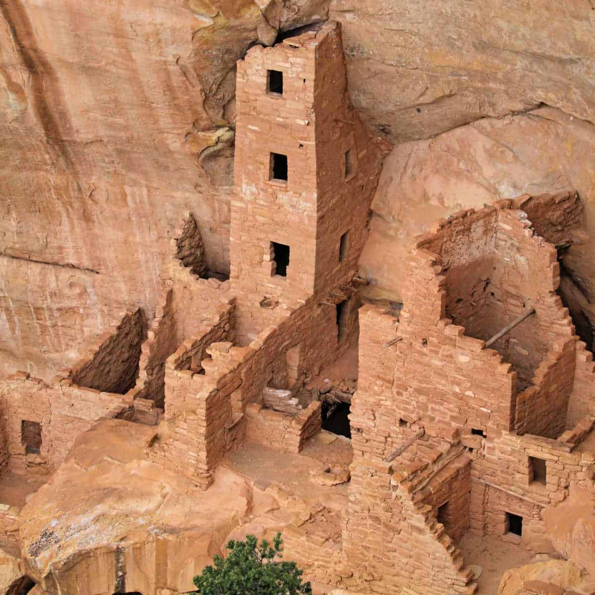 Photo of the Square Tower House in Mesa Verde National Park