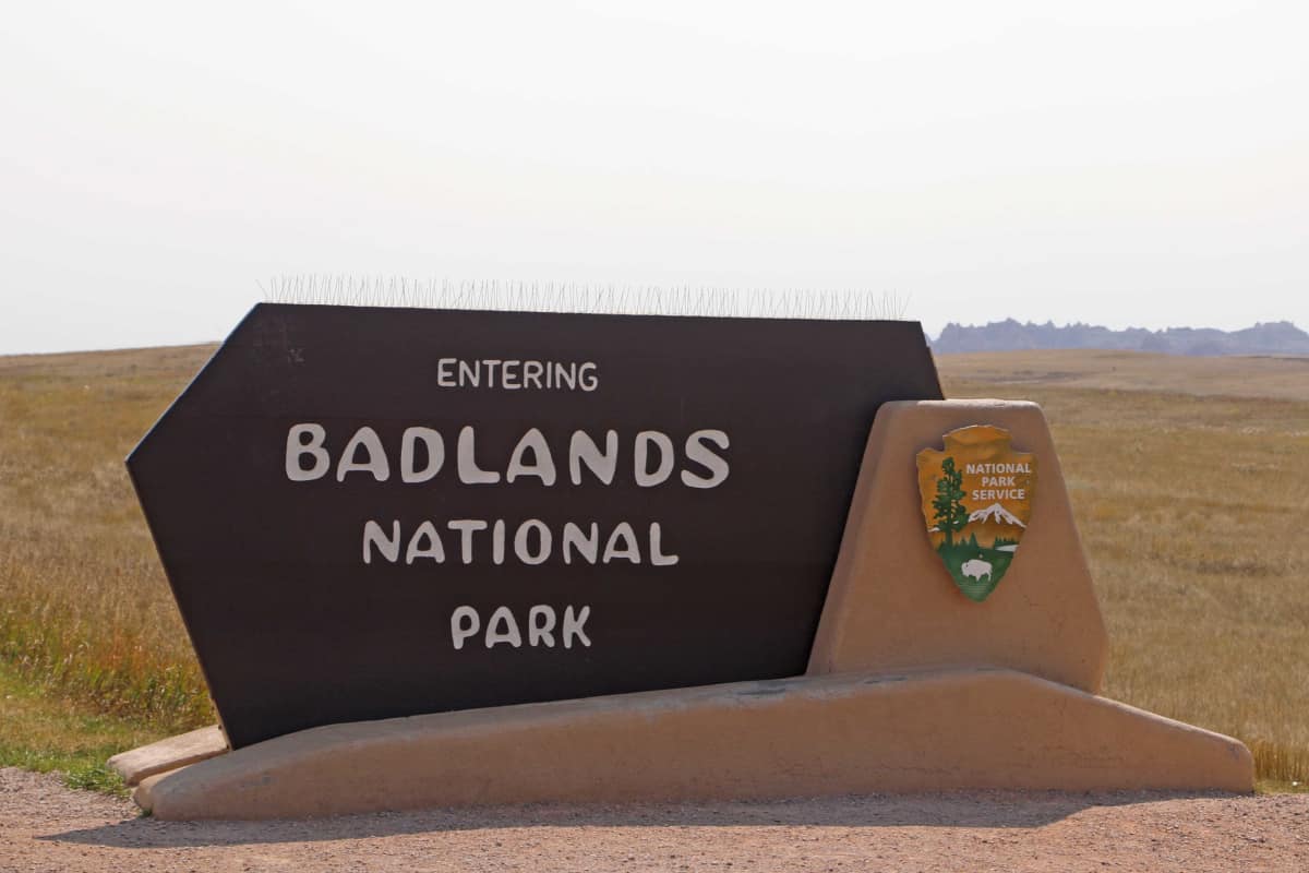 Badlands National Park park entrance sign