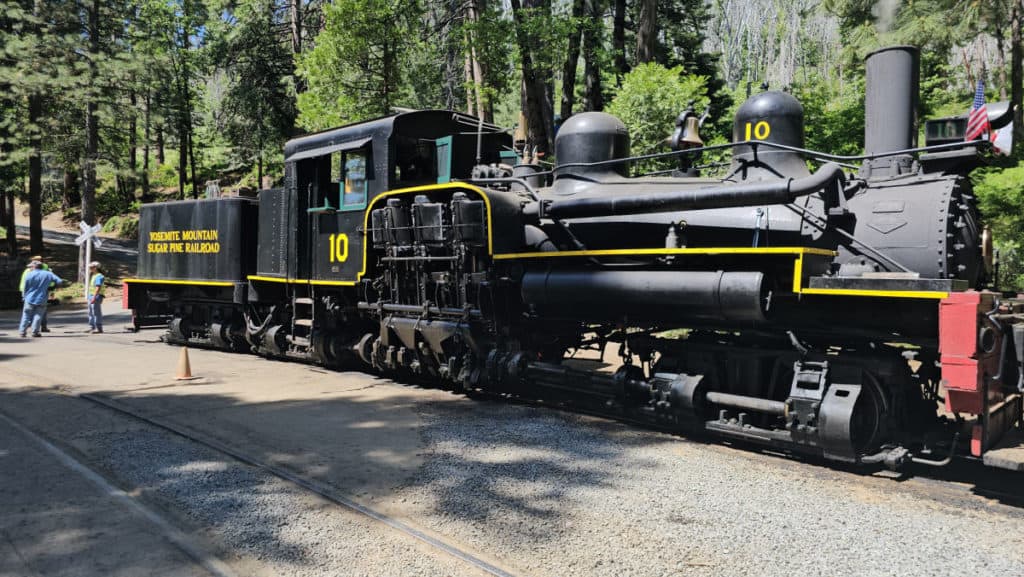 #10 steam locomotive engine with Yosemite Mountain Sugar Pine Railroad