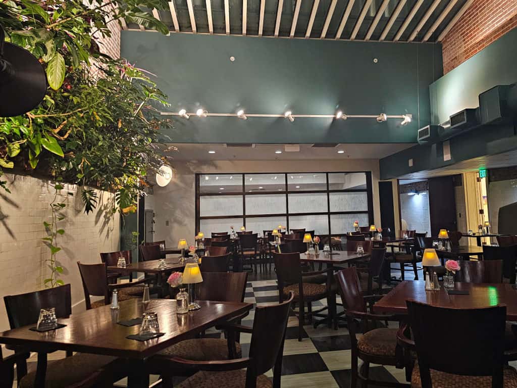 Inside seating at Eden Restaurant in Hotel Hale Hot Springs