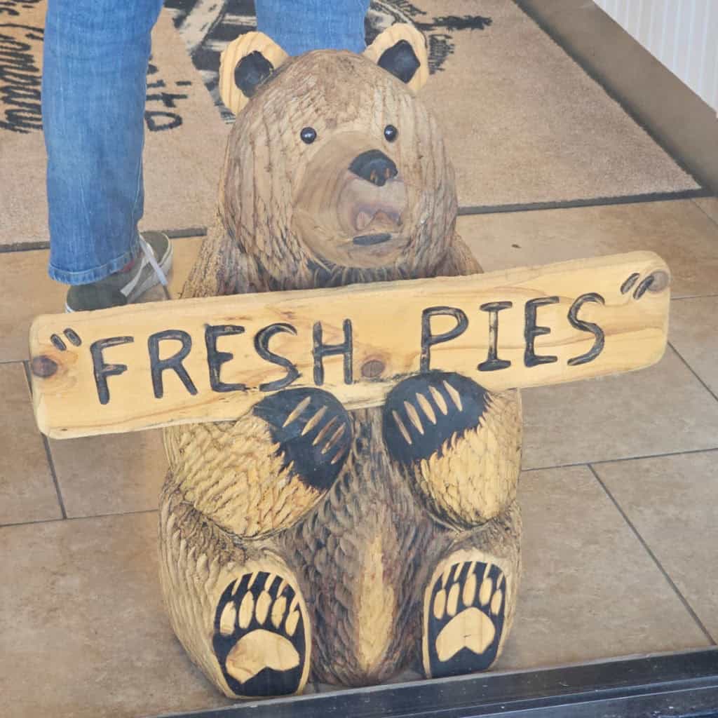 Carved Bear with Fresh Pies sign