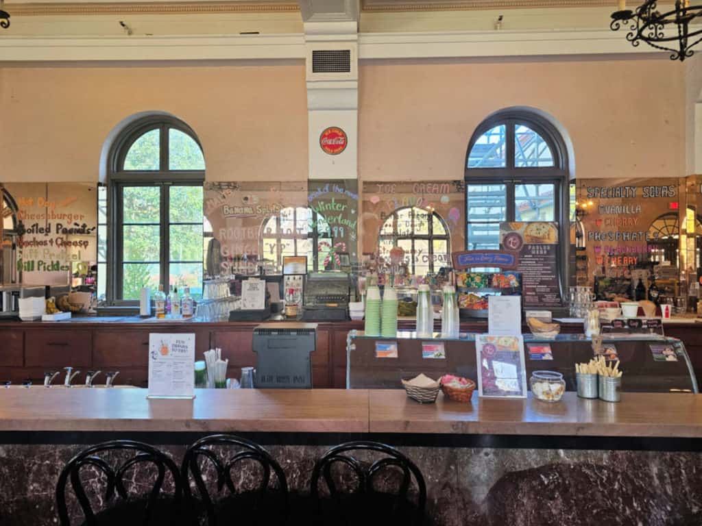 Soda Parlor at Wakulla Springs Lodge