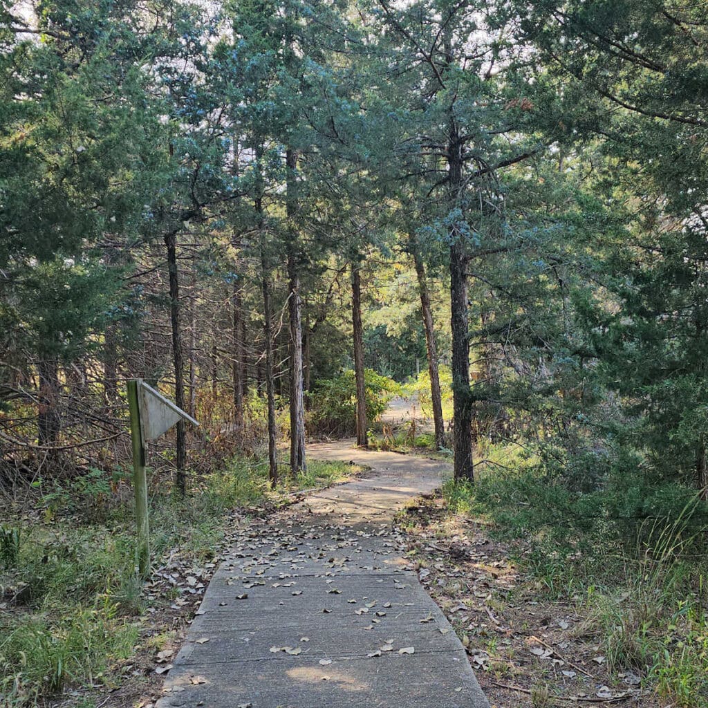 Birdhouse Boulevard Nature Trail in Quivira National Wildlife Refuge